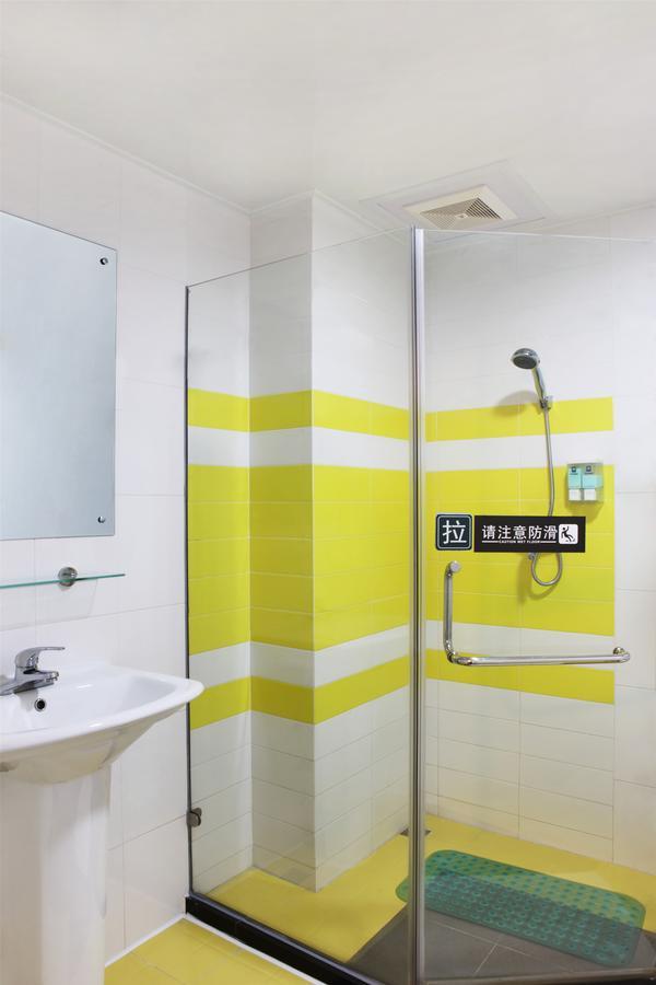 7Days Inn Qingdao Development Zone Jinshatan 객실 사진