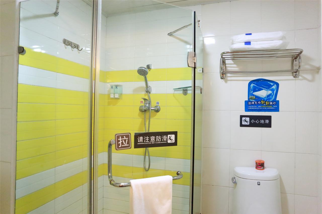 7Days Inn Qingdao Development Zone Jinshatan 객실 사진